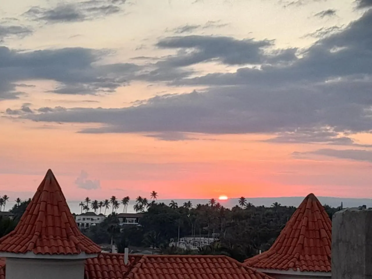 2Br & 2 Wr Ocean View Suite At Villa Costa Verde Near Playa Cofresi, Puerto Plata, With A Pool, Big Veranda, And A Rooftop Terrace